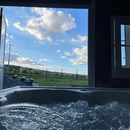 Holiday home La Beroline, Maison Avec Jacuzzi Pres De Honfleur *